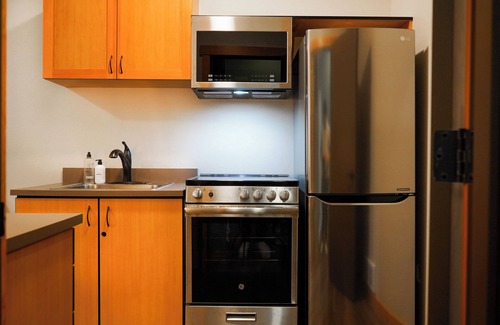 Warnick House | Ski, Soak, Stay! A/C, Pet-Friendly Cabin