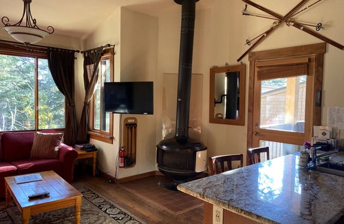 Truckee Condo | Ski Trails Condo Ski-In/Ski-out (snow level permiting) or a short walk to slope