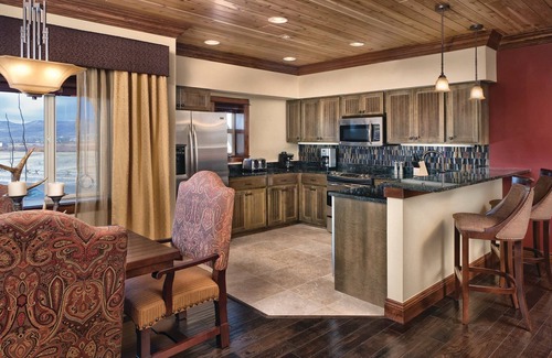 Grand Elk Ranch Resort | Skiing, snowmobiling, ice fishing, dog sledding, and much more!