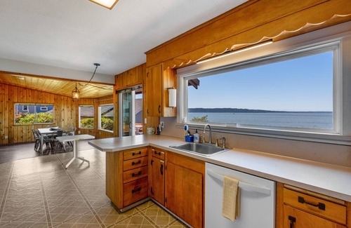 Tulalip House | Skiou Point Beach House | Waterfront, dog-friendly home with amazing view, beach