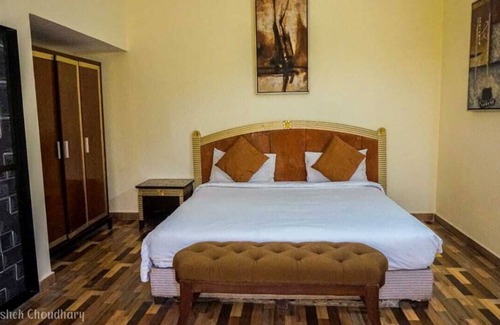 Aarey Colony Villa | Skip city Villas Open view