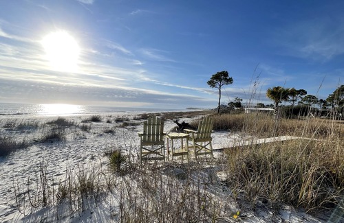 Alligator Point House | Skipper-extends from Beach Front to Harbor with Kayaks, Pickleball & Dock