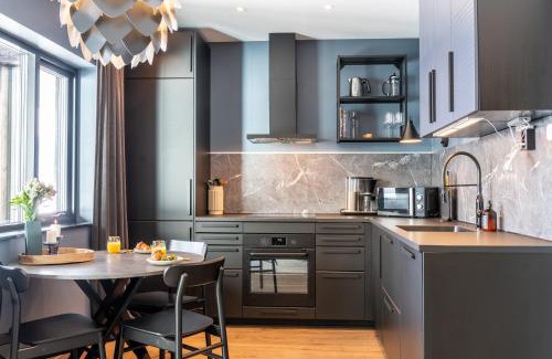 Botnhamn Apartment | Skipperhuset 4, Hans Maurseth suite