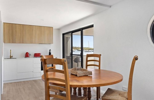 Lemon Tree Passage House | Skippers Landing- On the water with private jetty