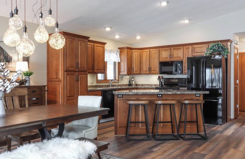Mosinee Cabin | Skipping Rock Retreat on Fully Recreational Lake