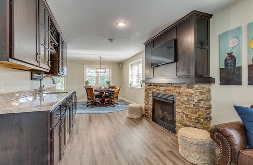 Butler House | Skipping Stones Getaway - Watauga Lake Dock & Hot Tub, Summer Fun Awaits