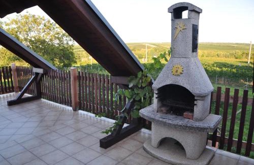 Velke Bilovice Apartment | Sklípek u kapličky