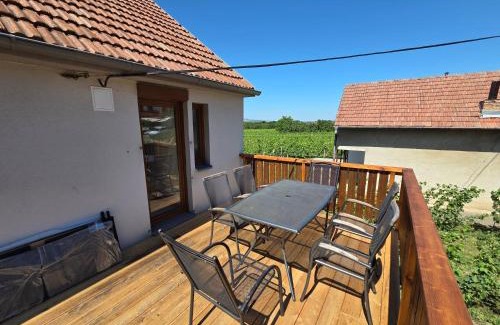 Velke Bilovice Apartment | Sklep U Křížku