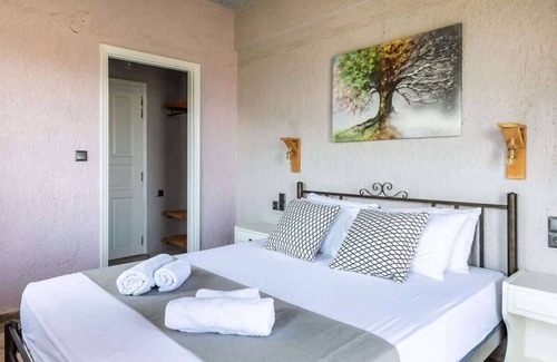 Stafylos Hotel | Skopelos Seaview Suite - Persephone Summer Nest