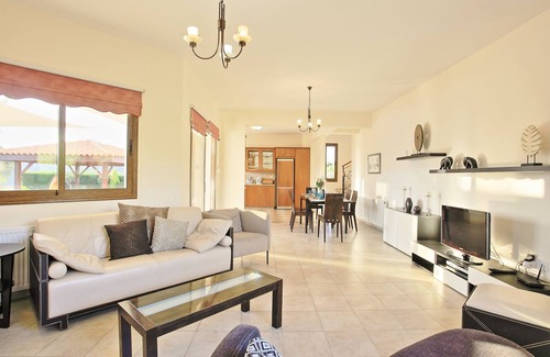 Pano Arodhes Villa | Skouli: A traditional property in Skoulli, near Polis, with heated pool