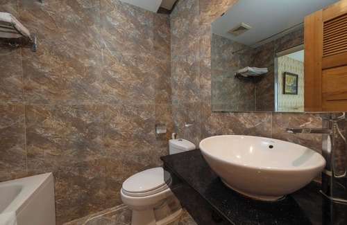 Hoan Kiem Hotel | Sky Charm Hanoi Hotel and Spa