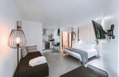 Laveyron House | SKY - Gîte meublé & confort Drôme - Écolodgîte