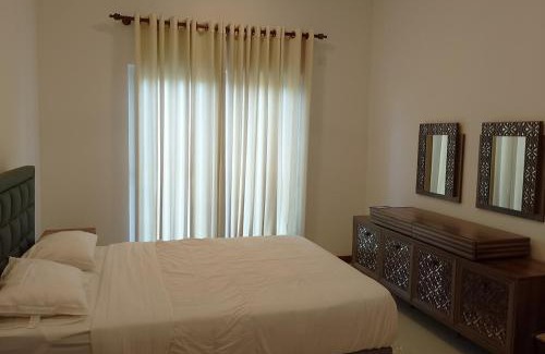 Hendala Apartment | Sky Garden Apartments Lake view