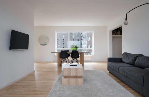 Amager Apartment | Sky High Ammersee Views