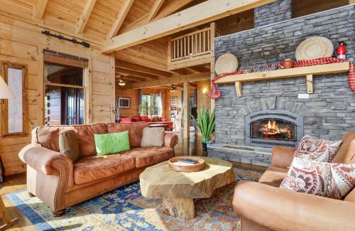 Blue Ridge House | Sky High Lodge by BK Stays. Large Cabin. Amazing Views. Game Room. Jacuzzi. Six Bedrooms. Sleeps 12