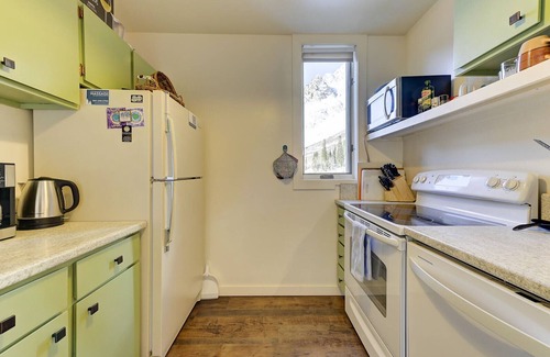 Salt Lake Mountain Resorts Apartment | Sky High Mountain Retreat - within minutes of Alta and Snowbird