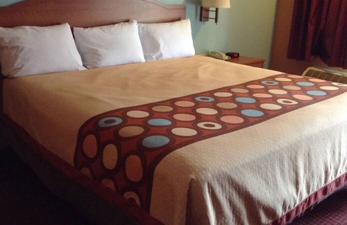 Western Division House | Sky Palace Inn Suites By Jasper Laredo-Comfort 1Queen Bed Accessible Non Smoking