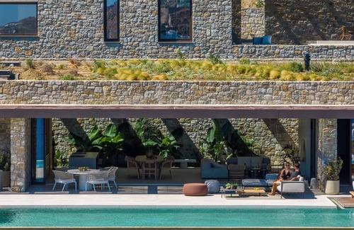 Agios Ioannis Villa | Sky Resort in Mykonos