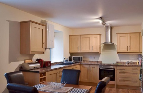 Matlock Apartment | Skylark View, Family getaway with Amazing Views