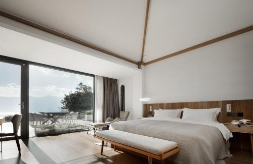 Dali Hotel | Skyline Cloud Cliff Sea View Hotel