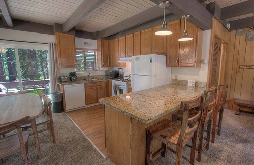 Country Club Estates House | Skyline Divine-Near Hiking, Pet Friendly (COH0885)