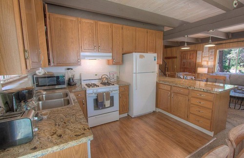 Country Club Estates House | Skyline Divine-Near Hiking, Pet Friendly (COH0885)