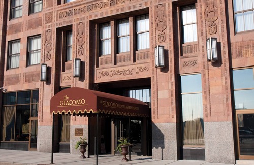 Niagara Falls Condo | Skyline Square