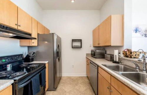 Fourth Ward Apartment | Skyline Vista Penthouse in the Queen City