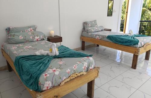 Bukti Bed & Breakfast | Skylodge B&B