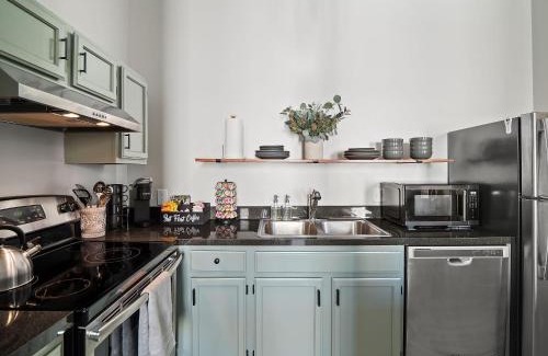 Downtown Cleveland House | Skyloft Condo - Walk To Stadiums - City Views