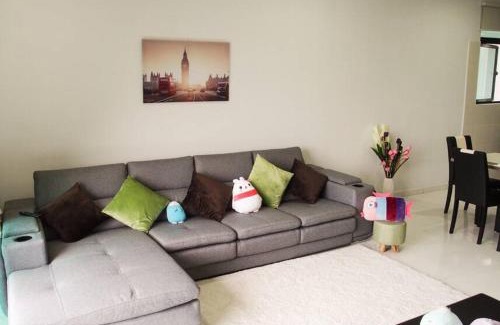 Bukit Indah Apartment | Skyloft Premium Suites 8 pax