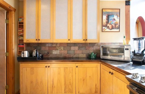 Boulder Ski Chalet | SkyMountain Lodge with Hot Tub and Infrared Sauna