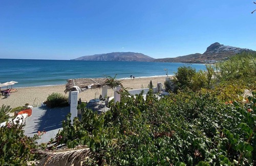 Skiros Condo | Skyros Quad on the Sea, Your Beachside Haven