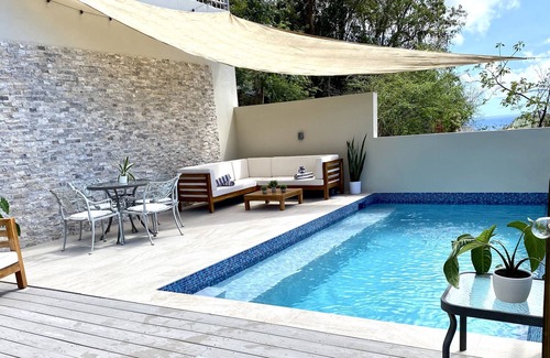 Rendezvous Bay Apartment | Skytop Studio- Pool- National Park View- 1 Bedroom