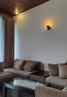 Pelmadulla Hotel | Skyview Hotel Pelmadulla
