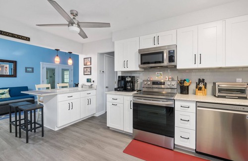 Piney Island House | Slack Tide is a wonderful 3 Bedroom/2 Bath Pet-Friendly Vacation Home on Chincot