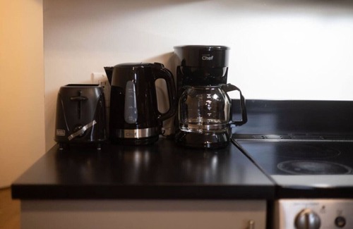 Downtown Montreal Apartment | Sleek 2BR in Heart of Downtown Montreal