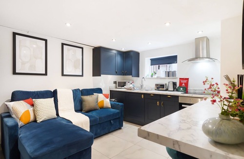 Castleford Apartment | Sleek and Stylish Yorkshire Gem