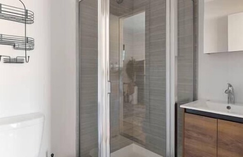 Middletown Apartment | Sleek and Stylish Apartment in Middletown