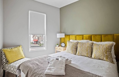 Middletown Apartment | Sleek and Stylish Apartment in Middletown