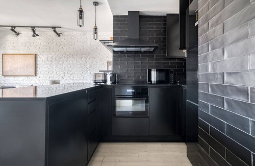Golden Triangle of Art Apartment | Sleek Huertas-Cortes 1BR, in Las Letras & heart of Madrid, by Blueground