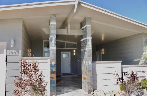 Mesilla Park House | Sleek, Modern Designer home 3