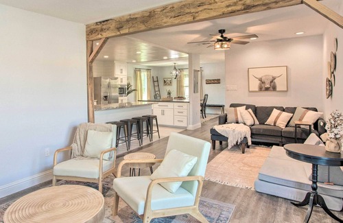 Little Elm House | Sleek + Modern Little Elm Home: Walk to Lake!