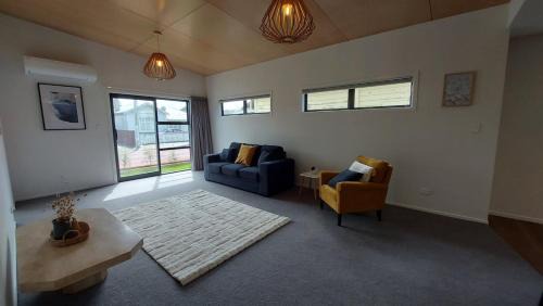 Saint Kilda House | Sleek Suite By The Sand 2-bedroom