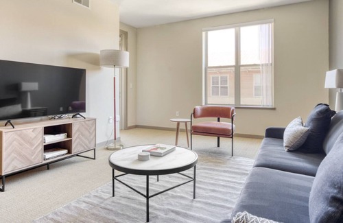 Contra Costa Centre Apartment | Sleek Walnut Creek 1BR w/ Gym, Pool & Spa, steps to BART, by Blueground