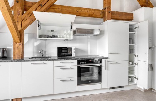 Sihlfeld Apartment | Sleek Wiedikon 2.5 Room w/Storage, 2 mins to local market, by Blueground