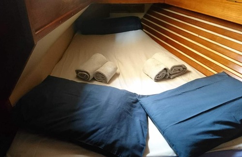 Albufeira Boat Rental | Sleep Aboard Classic Sailboat