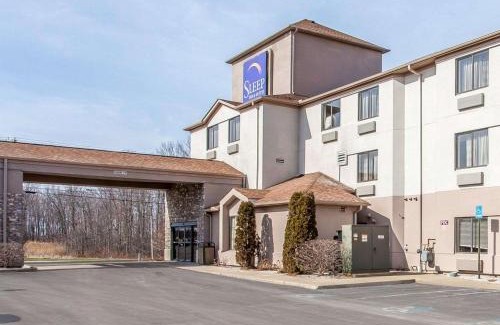 Austinburg Hotel | Sleep Inn & Suites Near I-90 and Ashtabula