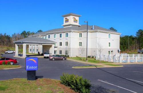 Evergreen Hotel | Sleep Inn & Suites near Liberty Place I-65