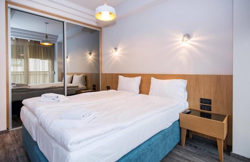 Centar Hotel | Sleep Well in 3 Modern Rooms with Free Breakfast Close to Macedonia Square